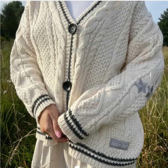 Taylor Swift Folklore cardigan - Picture 3 of 16